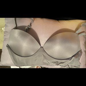 VICTORIA  SECRET  GRAY  PADDED DEMI BRA